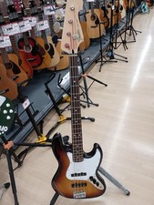 Guitare basse électrique