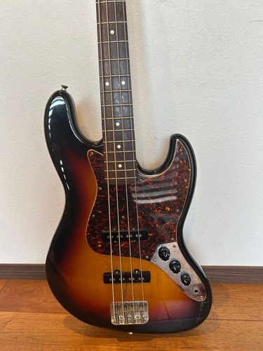Guitare basse électrique