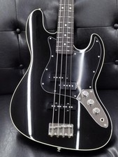 (Fender Japan) Guitare basse