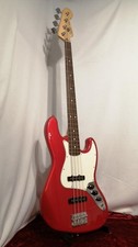 Guitare basse électrique