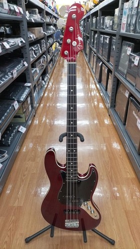 Guitare basse électrique